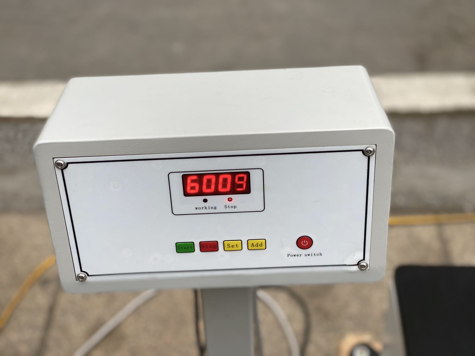 may-xac-dinh-kich-thuoc-lo-bieu-kien-cua-vai-dia-ky-thuat-1