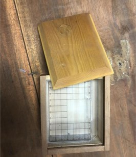 Dụng cụ xác định góc nghỉ của cát