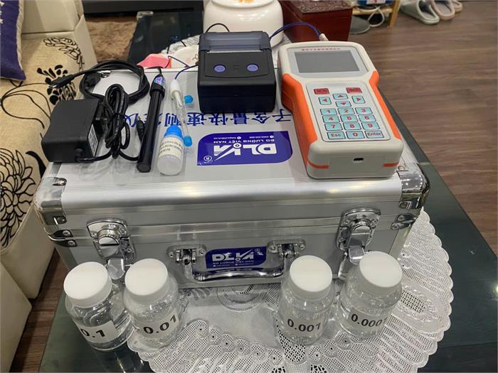 Bộ thí nghiệm test nhanh hàm lượng ion Clo trong bê tông