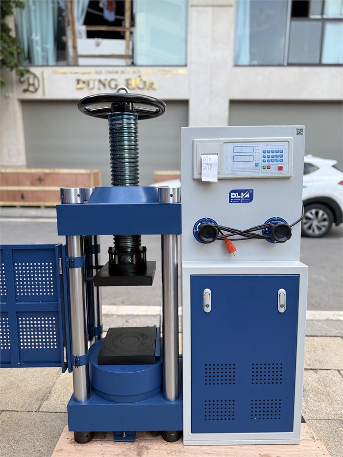 Máy nén bê tông 2000KN - LongChen