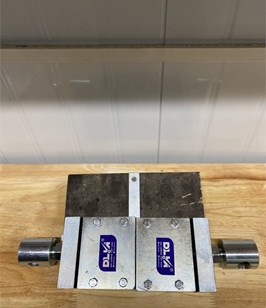 Bộ ngàm thí nghiệm xé rách hình thang vải địa kỹ thuật