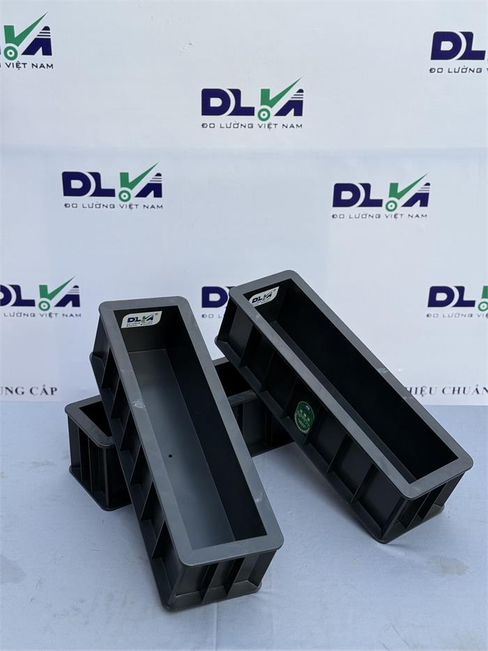 KHUÔN ĐÚC MẪU 100X100X400 BẰNG NHỰA
