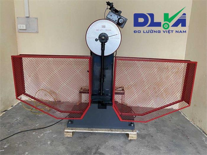 Thiết bị xác đinh độ va đập của kim loại