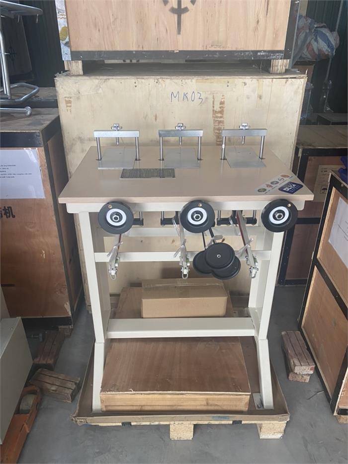 Máy nén đất tam liên